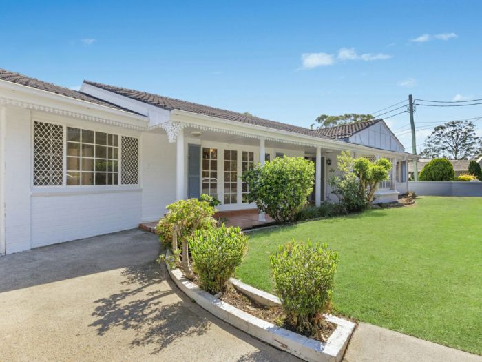 11 Neerim Rd, Castle Cove NSW 2069, Australia