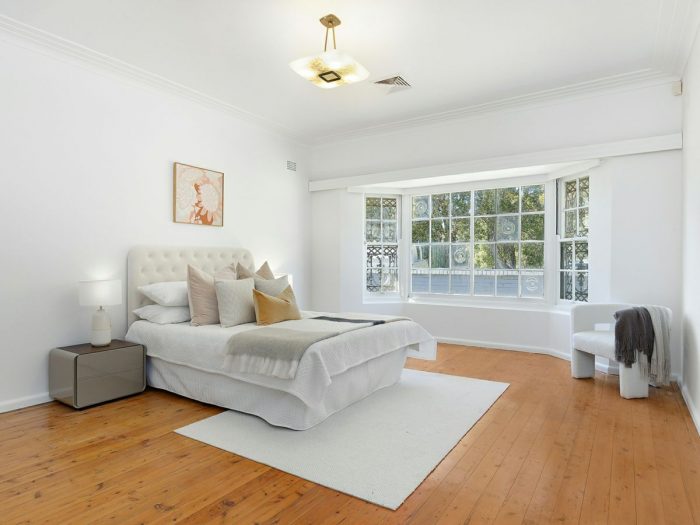 11 Neerim Rd, Castle Cove NSW 2069, Australia