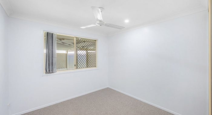 133 J Hickey Ave, Clinton QLD 4680, Australia