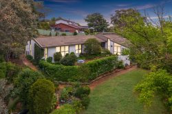 7 Johnson Pl, Karabar NSW 2620, Australia