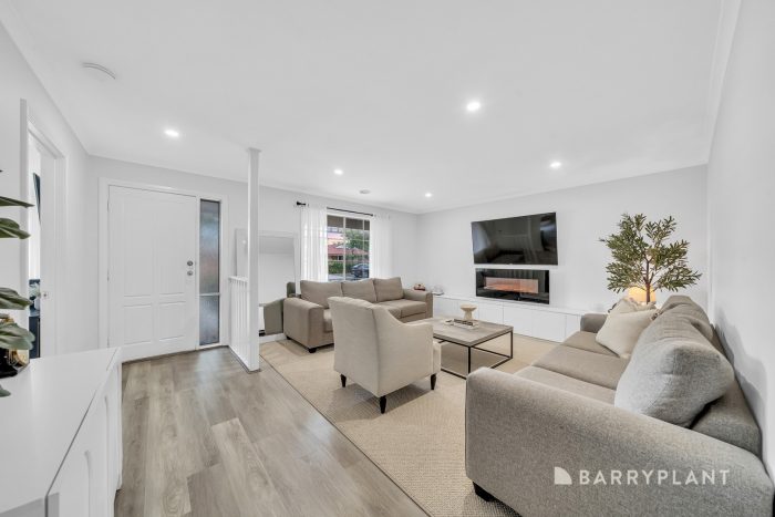 55 Lancaster Dr, Point Cook VIC 3030, Australia
