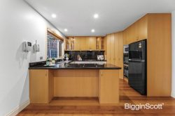 26 Henry St, Doncaster VIC 3108, Australia