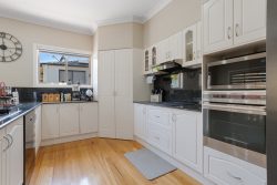 13 Loch Ness Dr, Fletcher NSW 2287, Australia