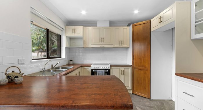 1227 Lower North East Rd, Hope Valley SA 5090, Australia