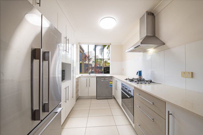 Unit 17/65 Manooka Dr, Tranquile Units, Cannonvale QLD 4802, Australia