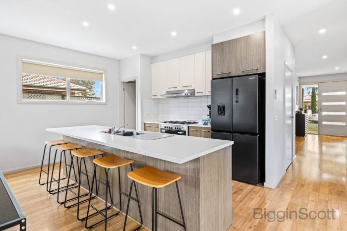 Unit 1/4 Walmer Rd, Derrimut VIC 3026, Australia