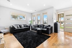 Unit 1/4 Walmer Rd, Derrimut VIC 3026, Australia