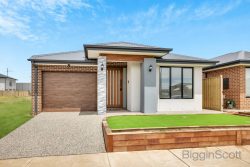 10 Montestella St, Deanside VIC 3336, Australia