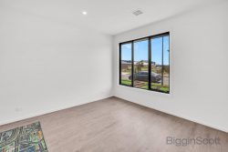 10 Montestella St, Deanside VIC 3336, Australia