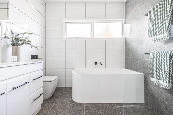 23 New Rd, Oak Park VIC 3046, Australia