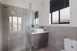 33 Noble Cct, Onkaparinga Heights SA 5163, Australia