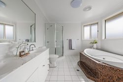 36 Noble St, Rodd Point NSW 2046, Australia