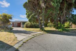 15 Caley Pl, Two Rocks WA 6037, Australia