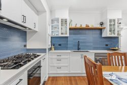 10 Kabura St, Clontarf QLD 4019, Australia