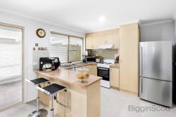 7 Freeman Ave, Burnside VIC 3023, Australia