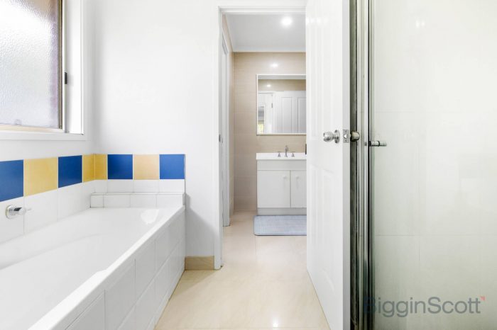 7 Freeman Ave, Burnside VIC 3023, Australia
