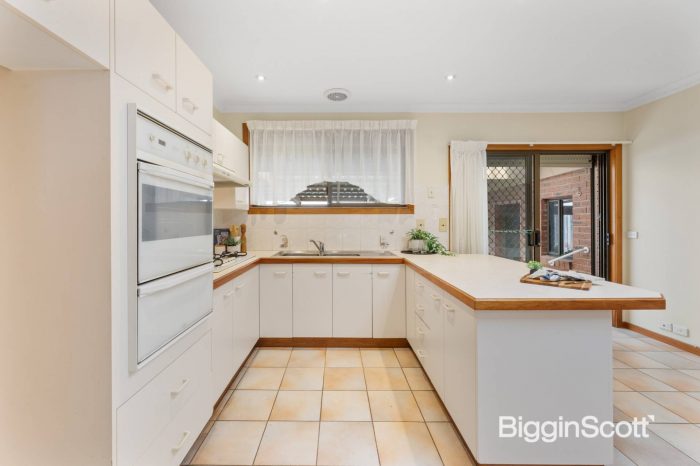17 Peel St, Mitcham VIC 3132, Australia