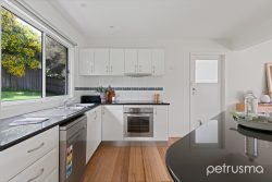 3 Rose Bay Esplanade, Rose Bay TAS 7015, Australia