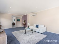 165 Roslyn Ave, Blackmans Bay TAS 7052, Australia