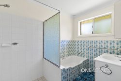 16 Salisbury Dr, Nowra NSW 2541, Australia