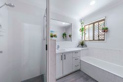 3 Sandpiper Cres, Jubilee Pocket QLD 4802, Australia