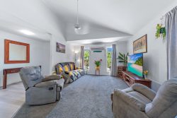 3 Sandpiper Cres, Jubilee Pocket QLD 4802, Australia