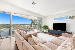 20 Saratoga Ave, Corlette NSW 2315, Australia