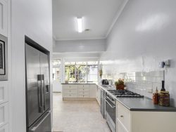 7 Shakespeare St, Hamilton VIC 3300, Australia