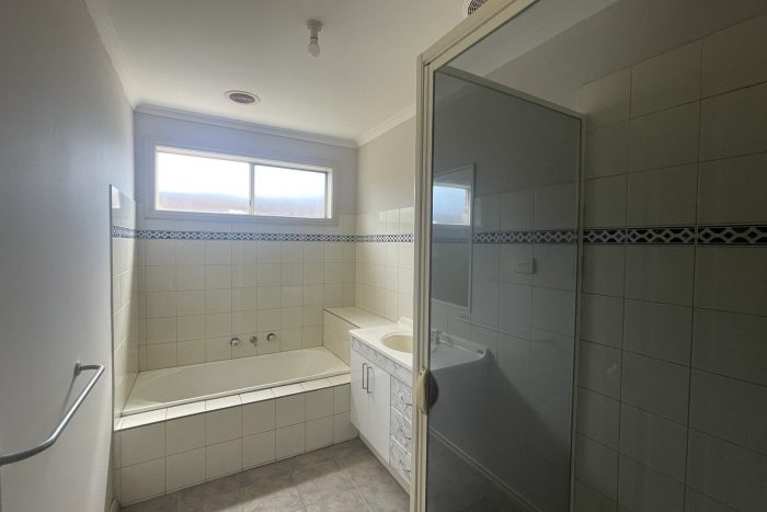 Unit 3/5 Smith St, Reservoir VIC 3073, Australia