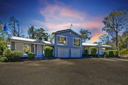 1 The Knoll, Jilliby NSW 2259, Australia