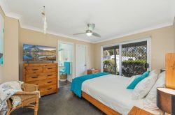 1 The Knoll, Jilliby NSW 2259, Australia