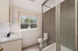 1 The Knoll, Jilliby NSW 2259, Australia