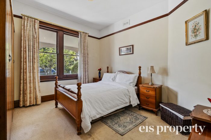 25 Tower Rd, New Town TAS 7008, Australia