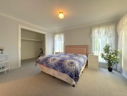 21 Trafalgar St, Young NSW 2594, Australia