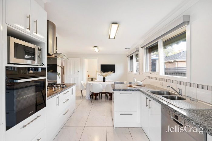 16 Tunbury Ave, Ringwood VIC 3134, Australia
