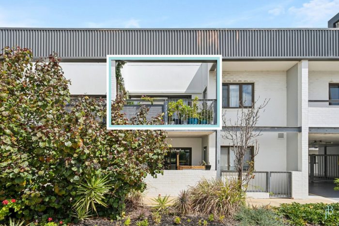 Unit 48/59 Breaksea Dr, North Coogee WA 6163, Australia