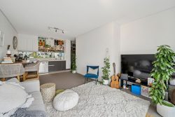 Unit 48/59 Breaksea Dr, North Coogee WA 6163, Australia