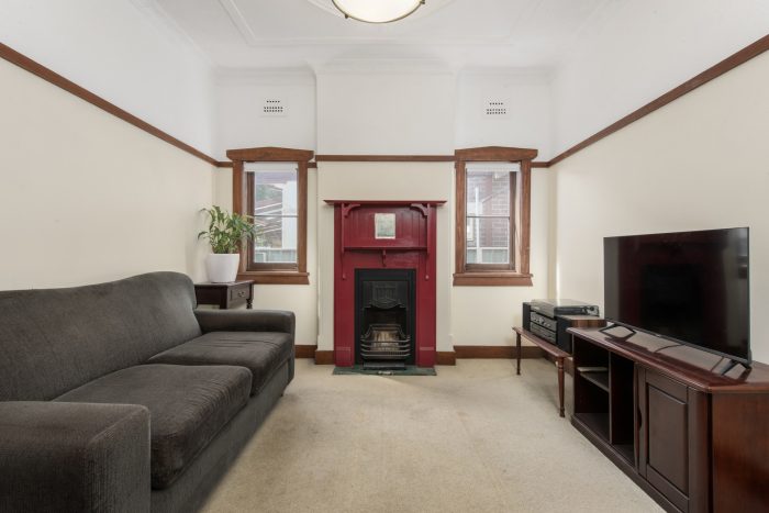 32 Warburton Parade, Earlwood NSW 2206, Australia