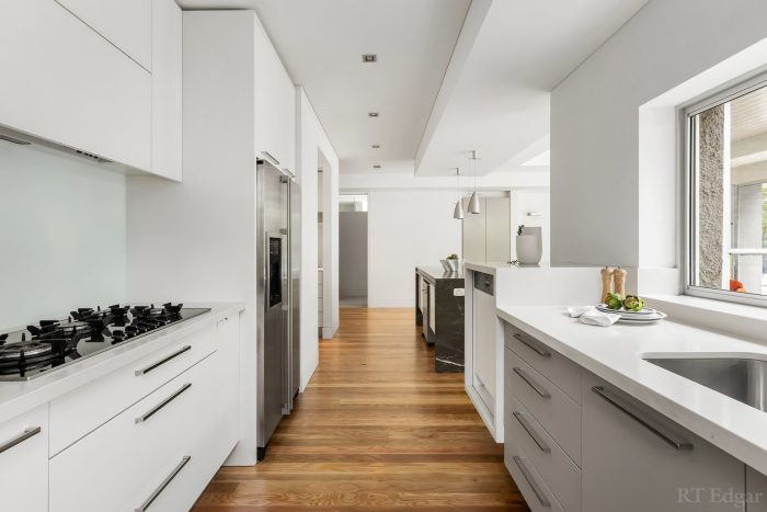 8 Warra St, Toorak VIC 3142, Australia