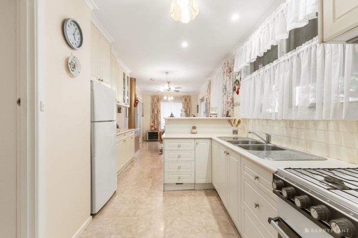 21 Westwood Dr, Bulleen VIC 3105, Australia