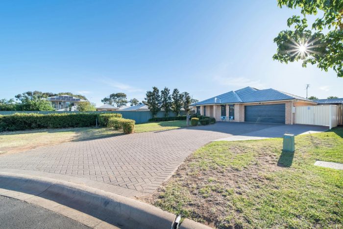 34 William Farrer Dr, Dubbo NSW 2830, Australia