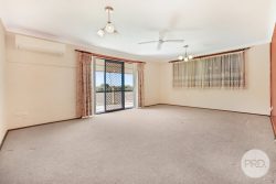 56 Yarmouth Parade, Oxley Vale NSW 2340, Australia