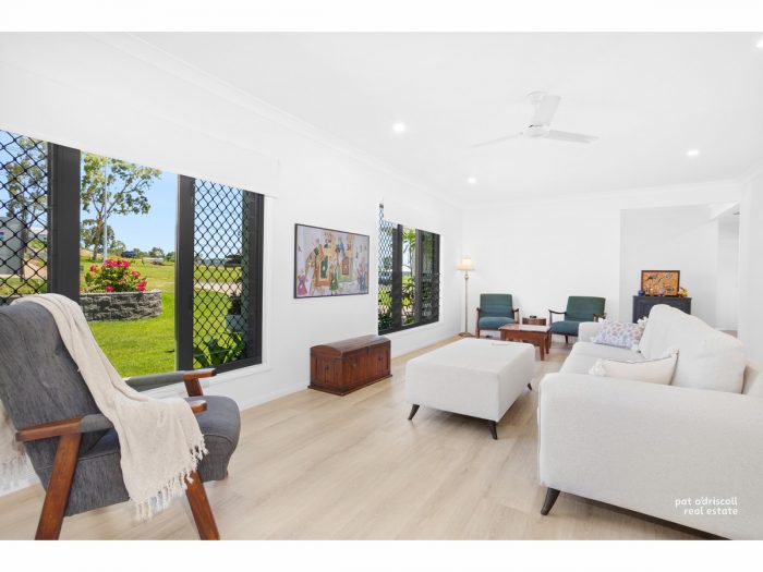 27 Sheldon Rd, Rockyview QLD 4701, Australia