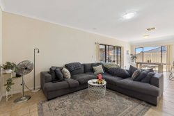 12 Whyalla Chase, Tapping WA 6065, Australia