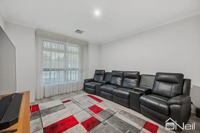 135 Abernethy Rd, Byford WA 6122, Australia