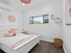 51 Addis St, Lamington WA 6430, Australia