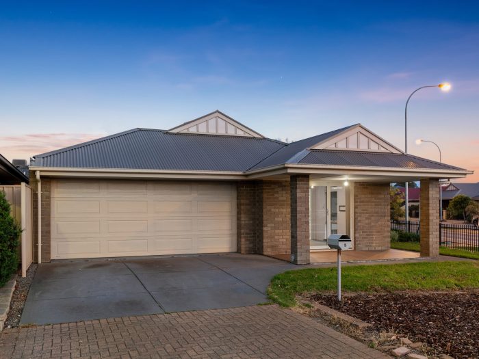 5 Aft Ct, Seaford Meadows SA 5169, Australia