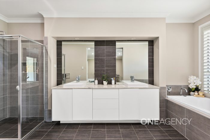 240 Albatross Rd, Nowra Hill NSW 2540, Australia