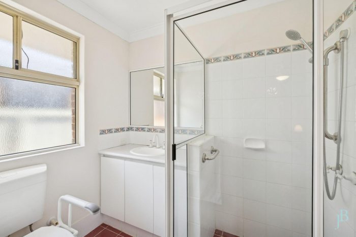 39 Sulman Ave, Salter Point WA 6152, Australia