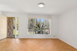 7 Ball Pl, Albion Park Rail NSW 2527, Australia